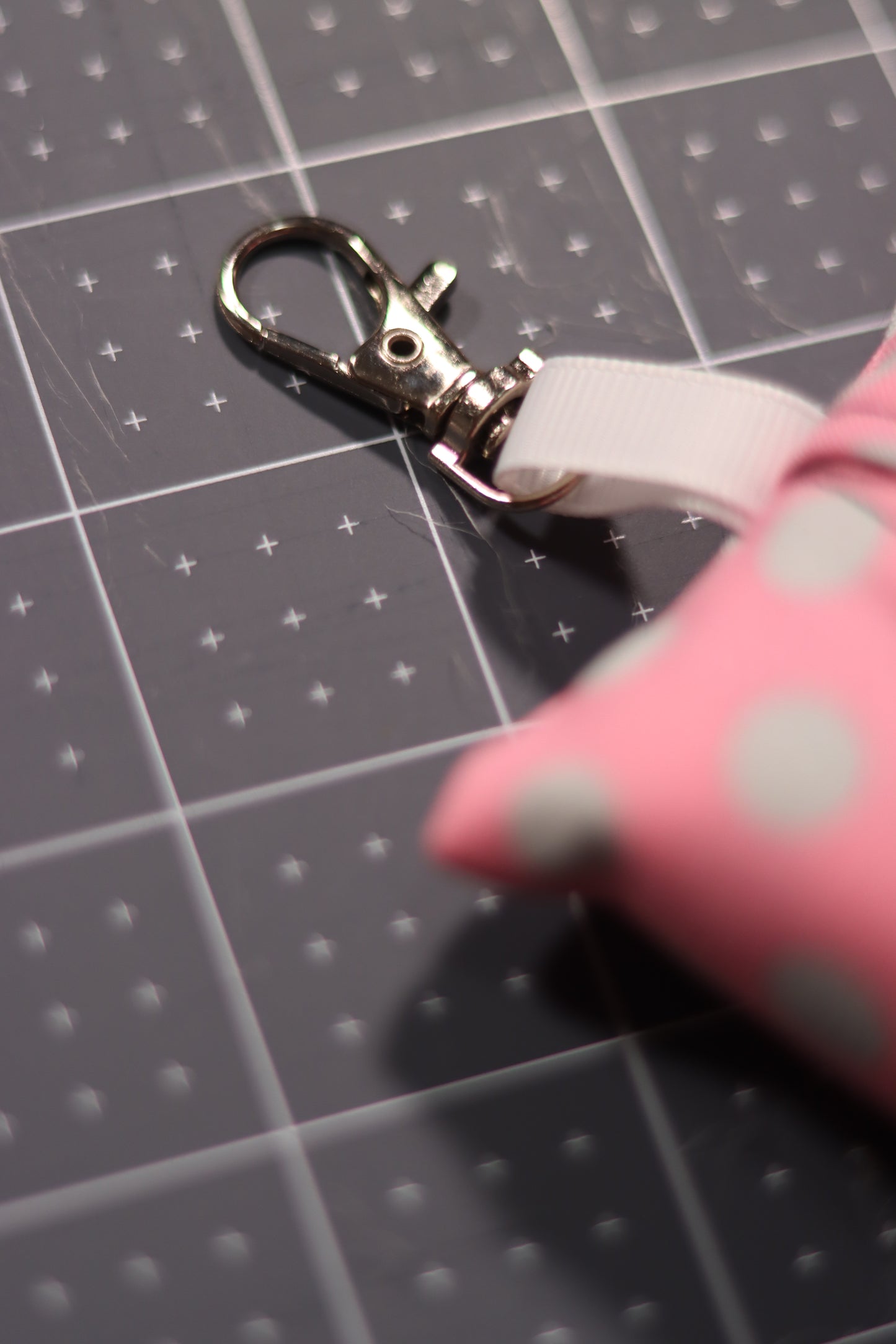 Pink Dot Tissue Pouch