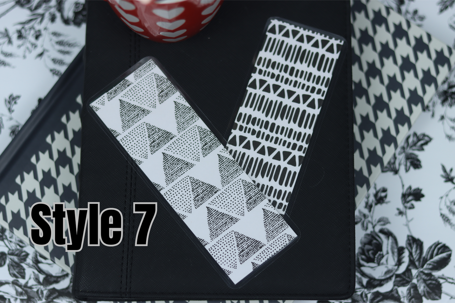 Black & White Bookmarks