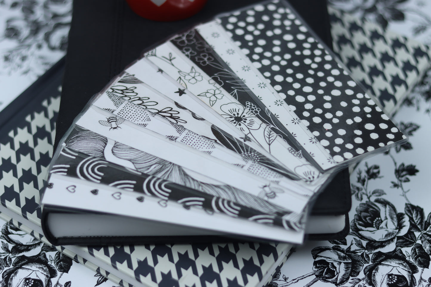 Black & White Bookmarks