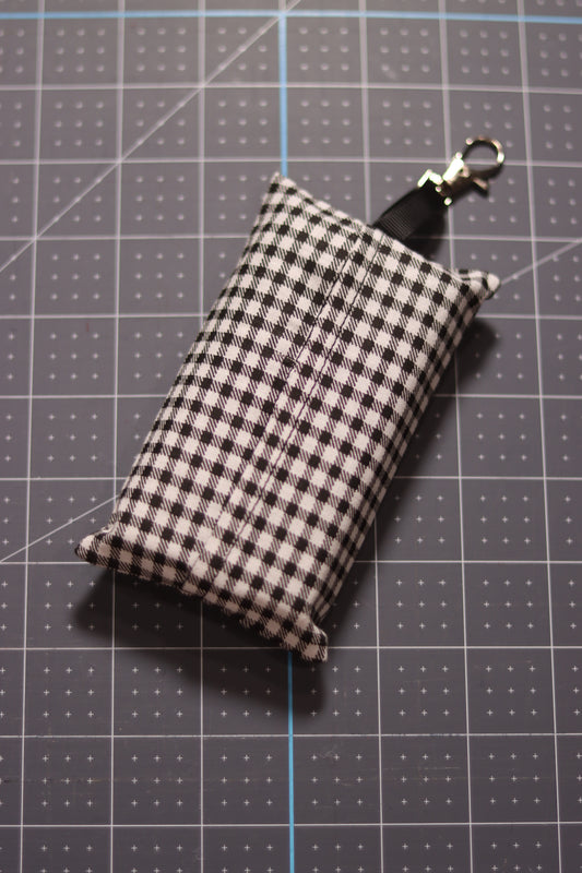 Black and White Gingham Tissue Pouch